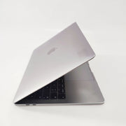 APPLE MacBook Pro A1989 (2018) Space Grey/i5-8259U/8GB/256GB SSD/Intel Iris/13.3″ Retina/ID: 27807