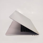 APPLE MacBook Pro A1990 (2018) Silver/i7-8750H/16GB/256GB SSD/AMD Radeon Pro 555X/15.4'' Retina/ID: 26664